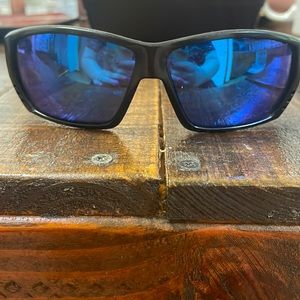Costa Tuna Alley sunglasses